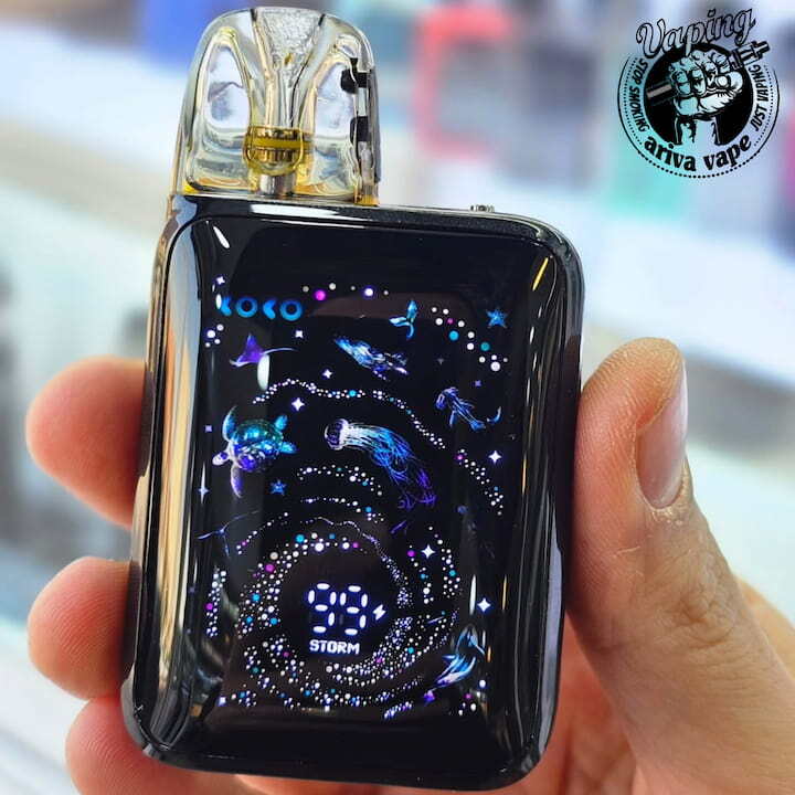  ابعاد جمع‌وجور و طراحی خوش‌دست پادماد یوول کالیبرن جی ۵ کوکو UWELL CALIBURN G5 KOKO در دست کاربر اورجینال 